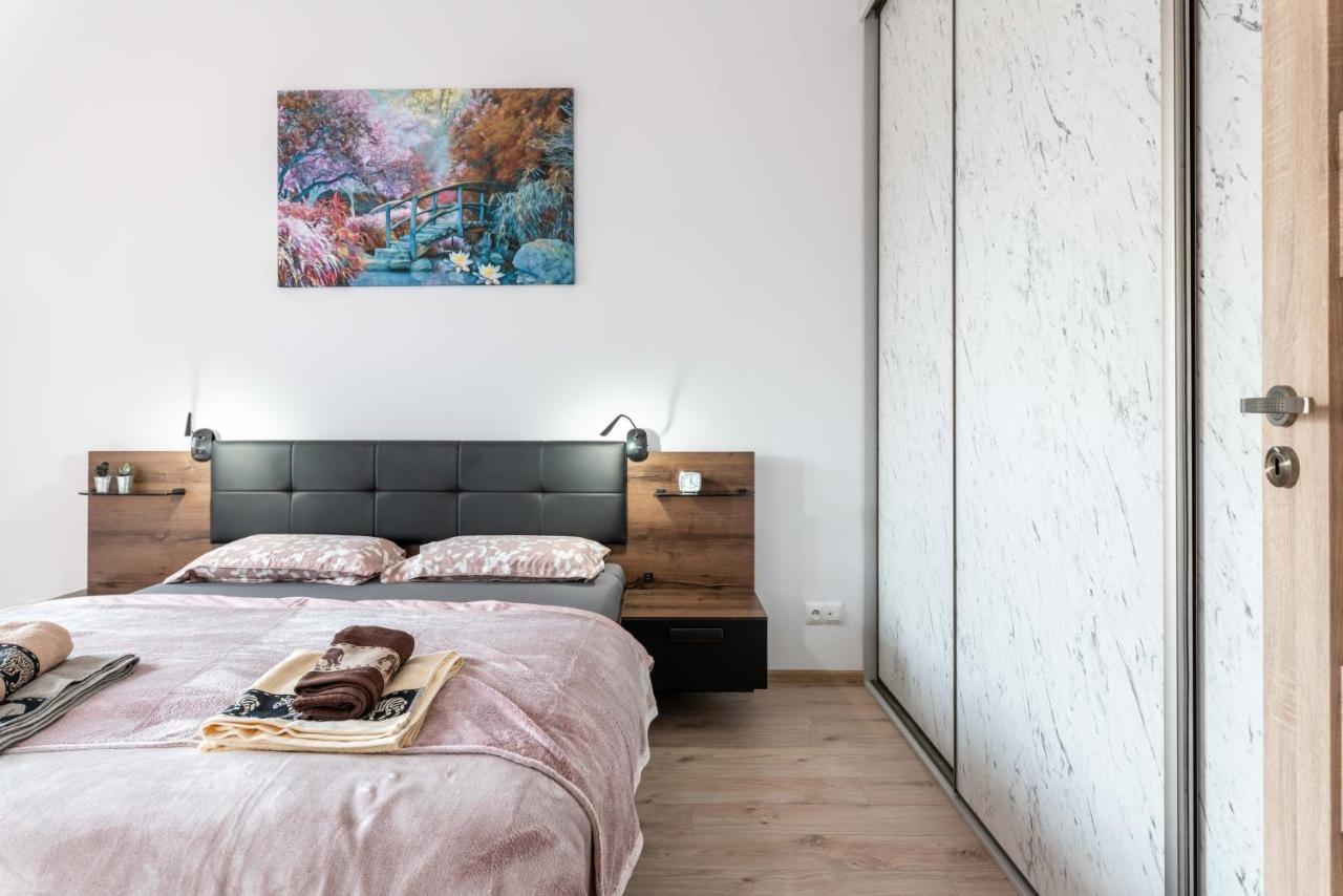 Apartwro - Apartament Przy Wyspie Slodowej, Garaz, Projektor, Rowery Apartman Wrocław Kültér fotó