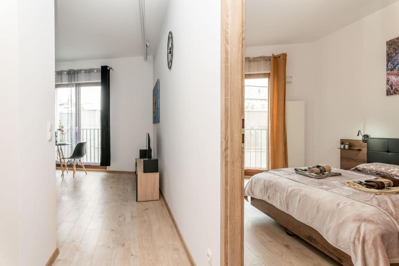 Apartwro - Apartament Przy Wyspie Slodowej, Garaz, Projektor, Rowery Apartman Wrocław Kültér fotó